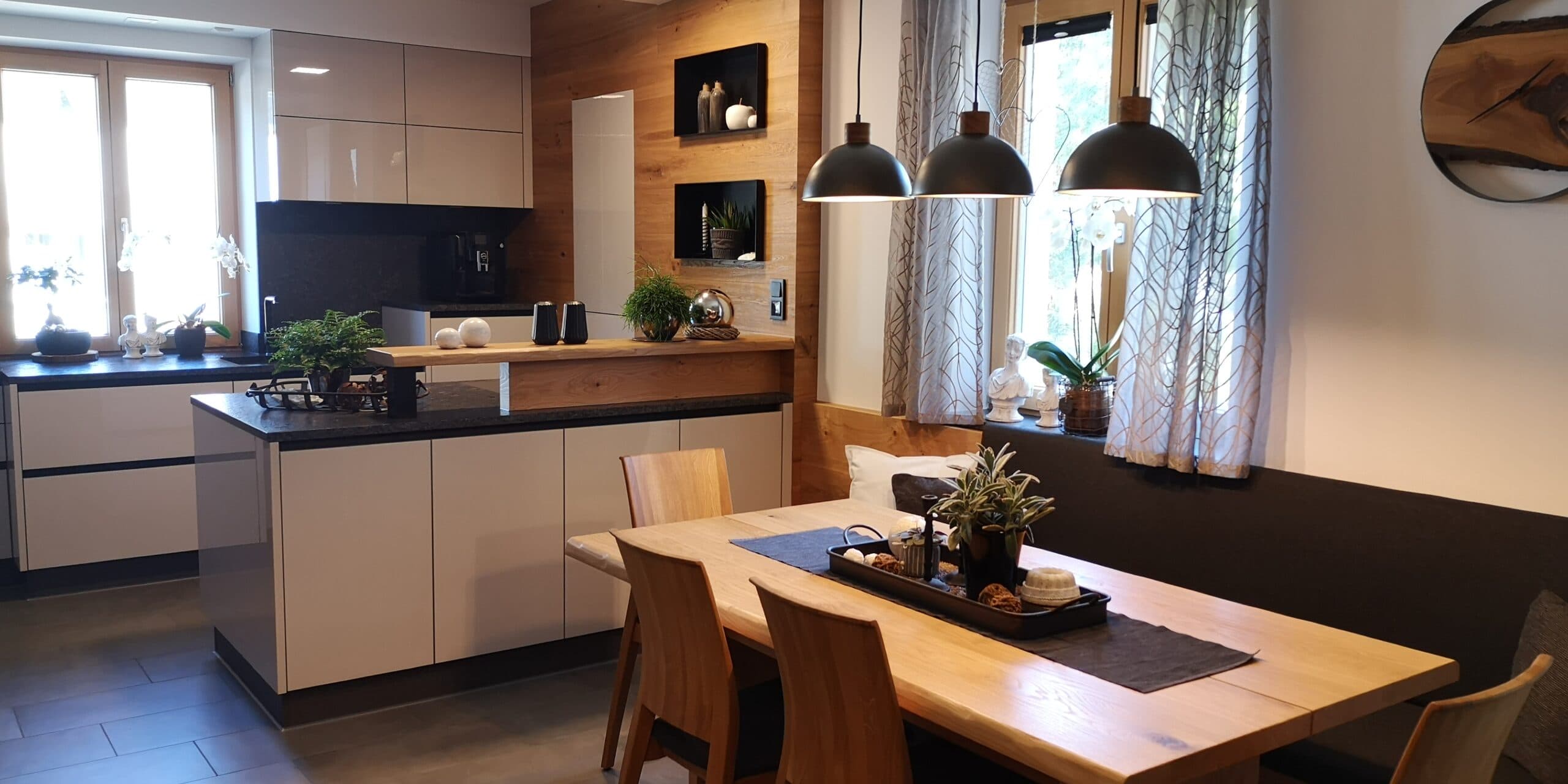 Küche mit Esszimmer